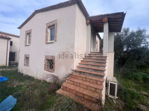 casa indipendente in vendita ad Amelia