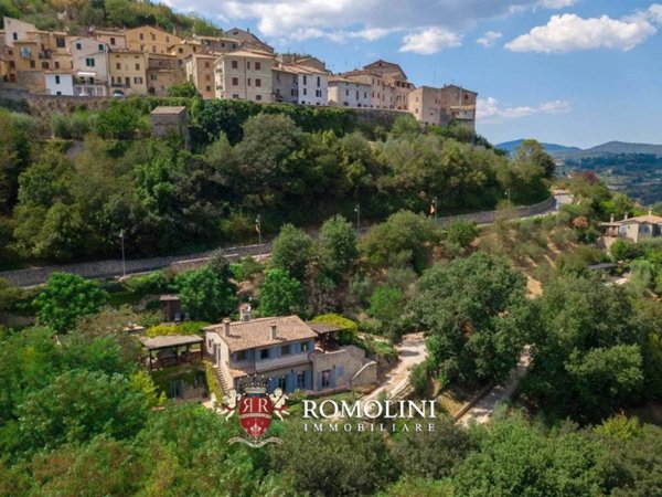 casa indipendente in vendita ad Amelia