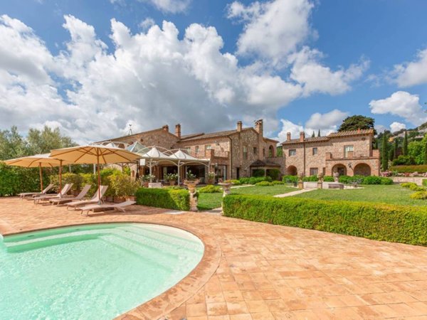 villa in vendita ad Amelia