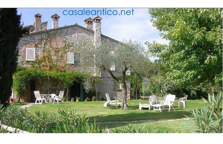 casa indipendente in vendita ad Amelia