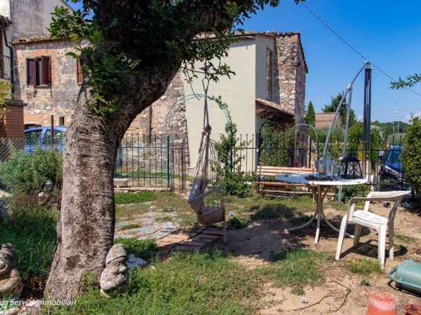 casa indipendente in vendita ad Amelia