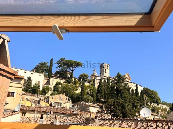 appartamento in vendita ad Amelia