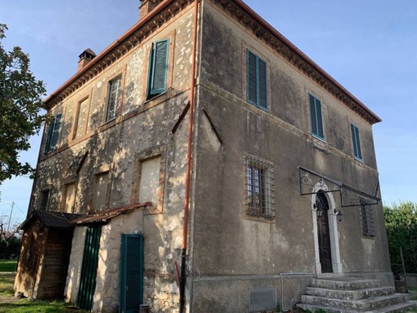 casa indipendente in vendita ad Amelia