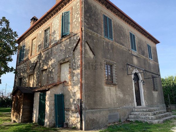 casa indipendente in vendita ad Amelia