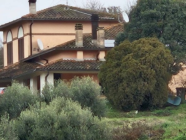 casa indipendente in vendita ad Amelia