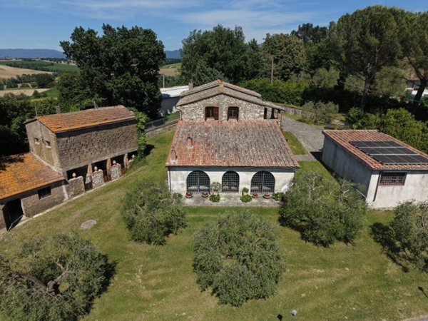 casa indipendente in vendita ad Amelia