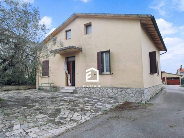 casa indipendente in vendita ad Amelia