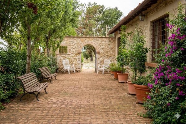 casa indipendente in vendita ad Amelia