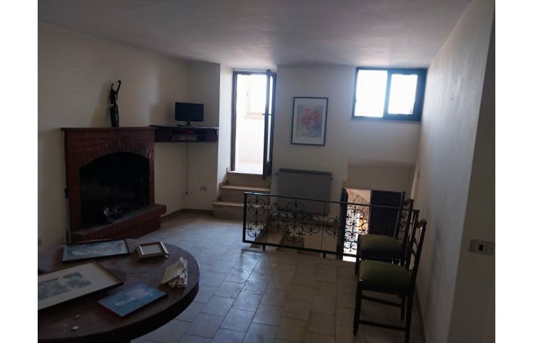 casa indipendente in vendita ad Amelia