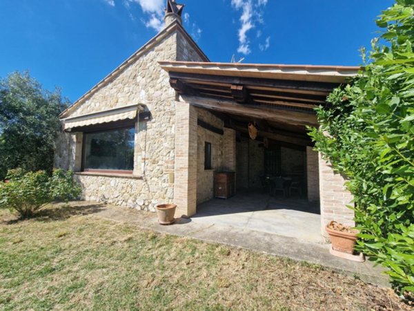 casa indipendente in vendita ad Amelia