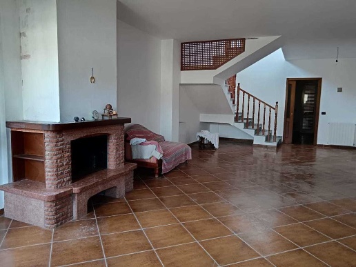 casa indipendente in vendita ad Amelia