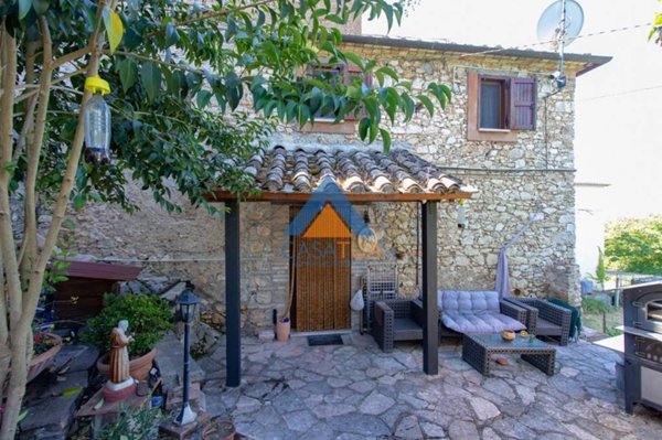 appartamento in vendita ad Amelia