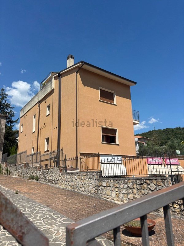 appartamento in vendita ad Amelia