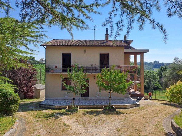 appartamento in vendita ad Amelia
