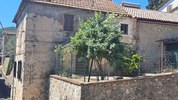 appartamento in vendita ad Amelia