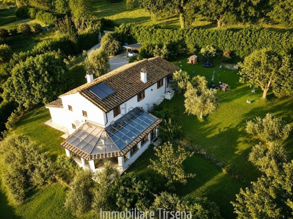 quadrivano in vendita ad Amelia