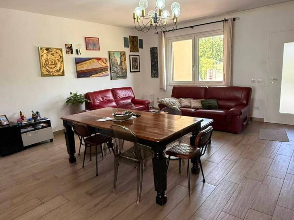casa indipendente in vendita ad Amelia