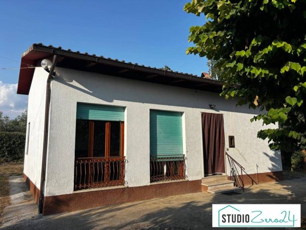 casa indipendente in vendita ad Amelia