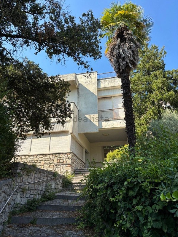casa indipendente in vendita ad Amelia