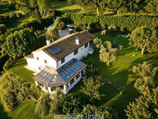 casa indipendente in vendita ad Amelia