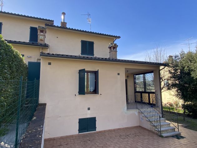 casa indipendente in vendita ad Amelia