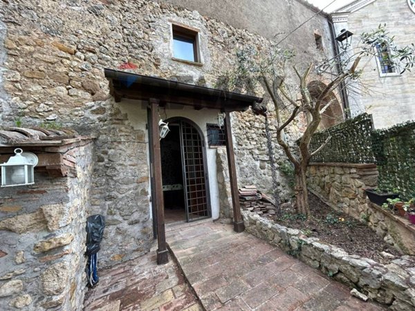 appartamento in vendita ad Amelia