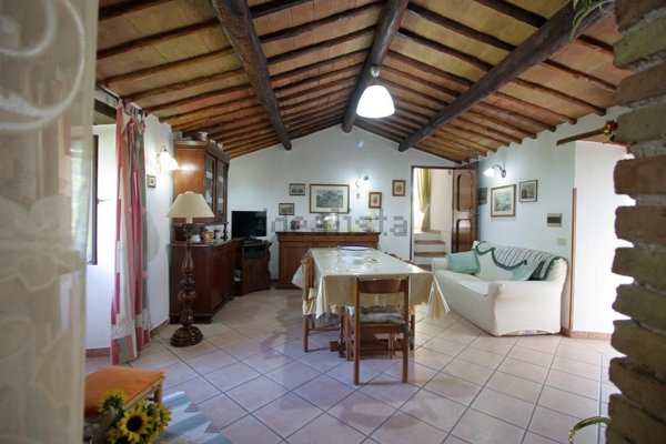 casale in vendita ad Amelia