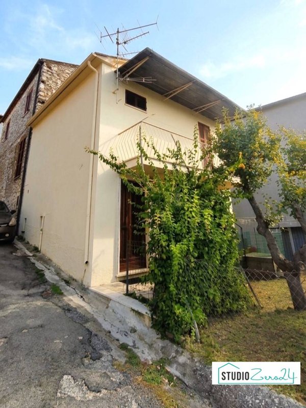 appartamento in vendita ad Amelia