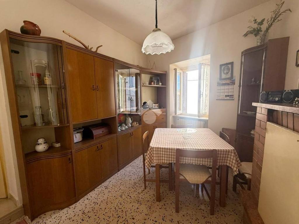 casa indipendente in vendita ad Amelia