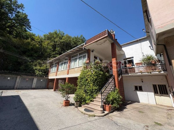 appartamento in vendita ad Amelia
