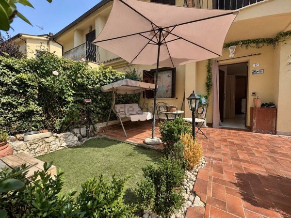 casa indipendente in vendita ad Amelia