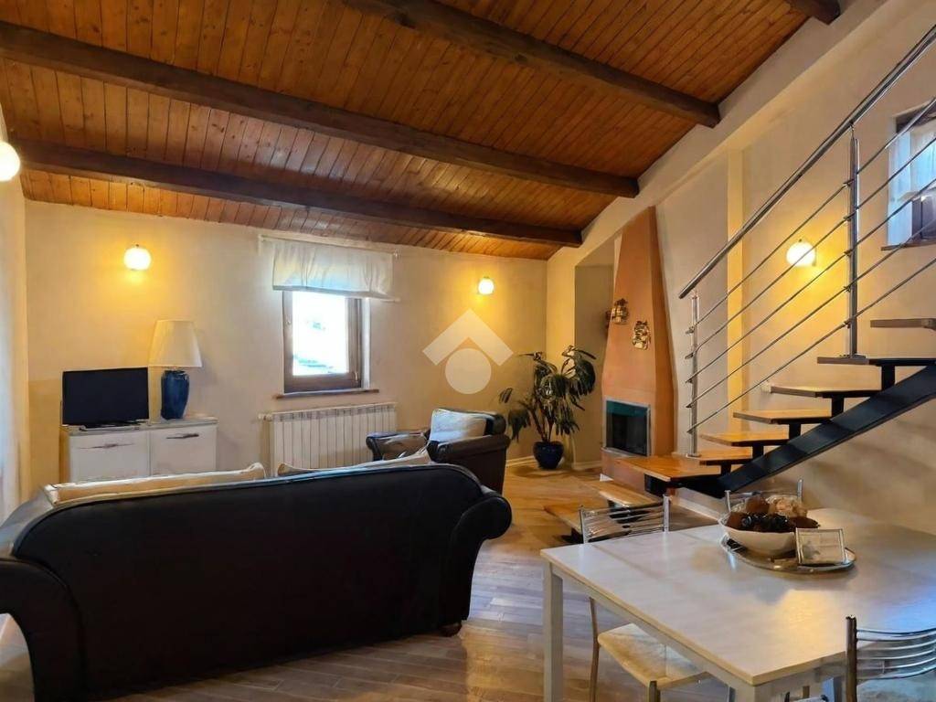appartamento in vendita ad Amelia
