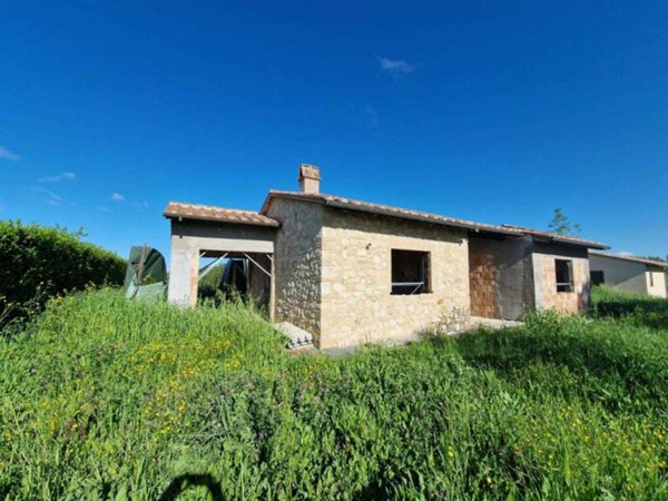 casa indipendente in vendita ad Amelia