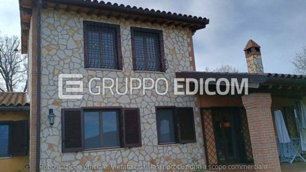 casa indipendente in vendita ad Amelia
