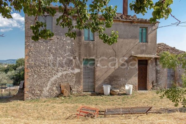 casa indipendente in vendita ad Amelia