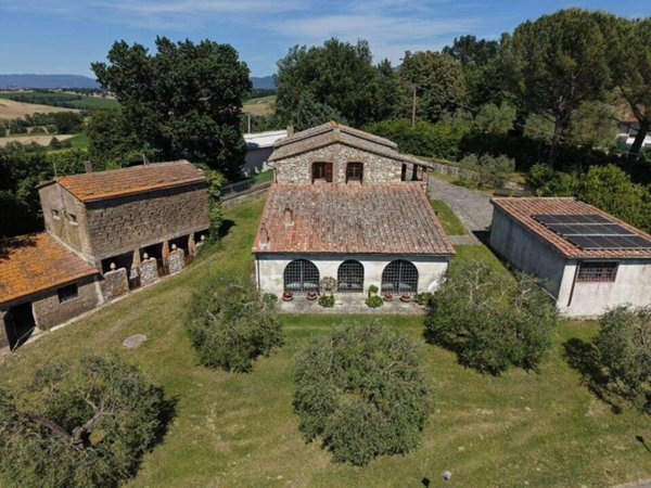casa indipendente in vendita ad Amelia