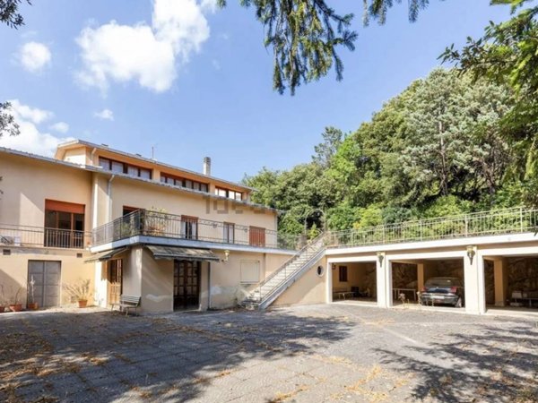 casa indipendente in vendita ad Amelia