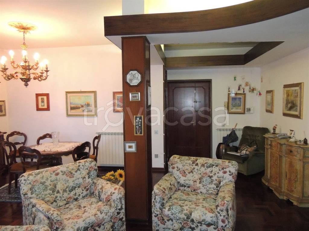 appartamento in vendita ad Arrone