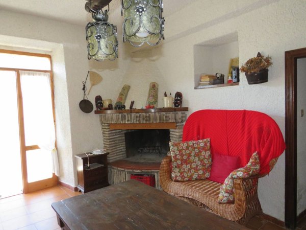 appartamento in vendita ad Arrone