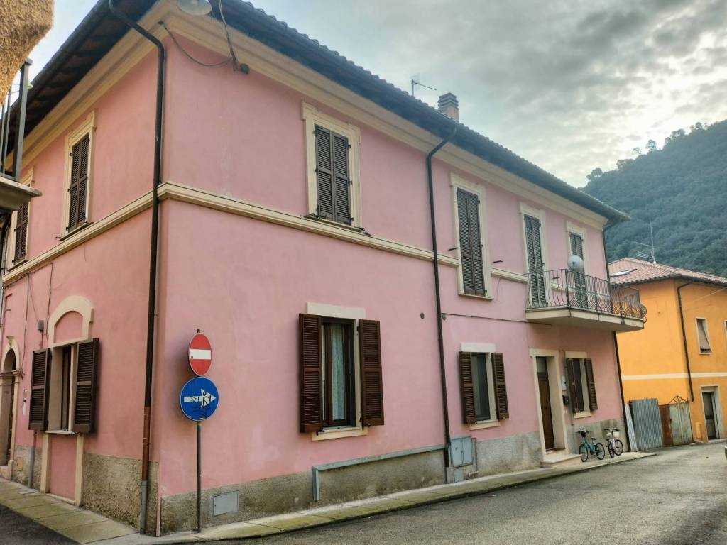 appartamento in vendita ad Arrone
