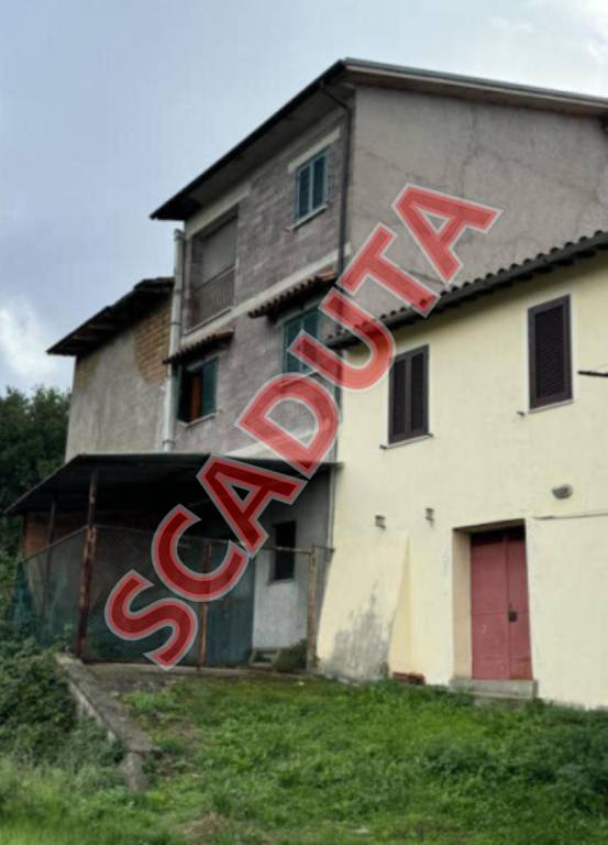 appartamento in vendita ad Arrone