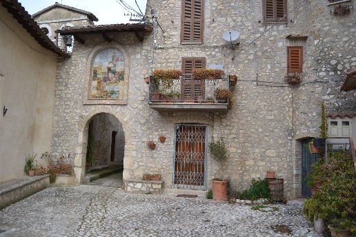 appartamento in vendita ad Arrone