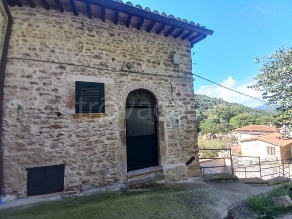 appartamento in vendita ad Arrone