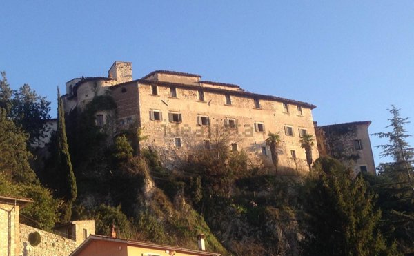 casa indipendente in vendita ad Arrone