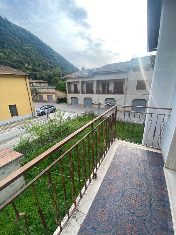 appartamento in vendita ad Arrone