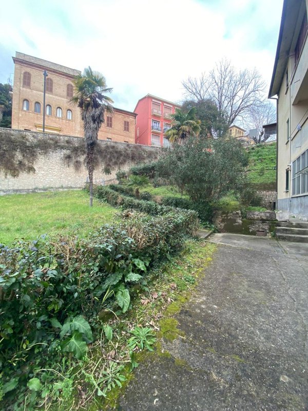 appartamento in vendita ad Arrone