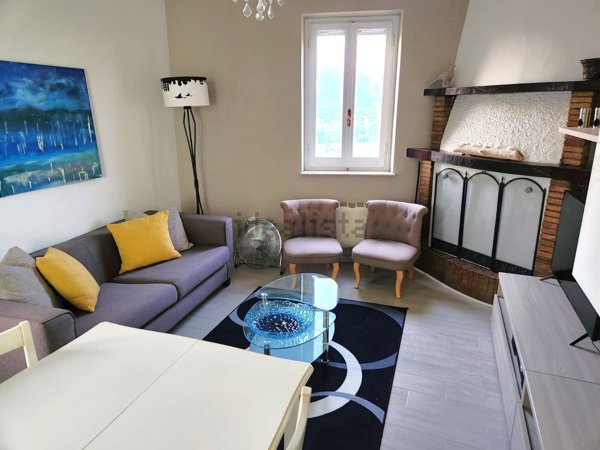 appartamento in vendita ad Arrone in zona Casteldilago