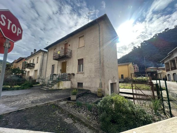 appartamento in vendita ad Arrone