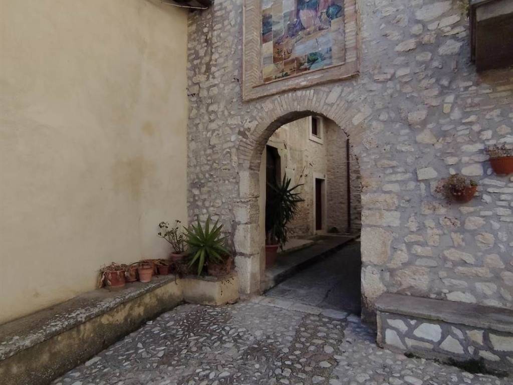 casa indipendente in vendita ad Arrone
