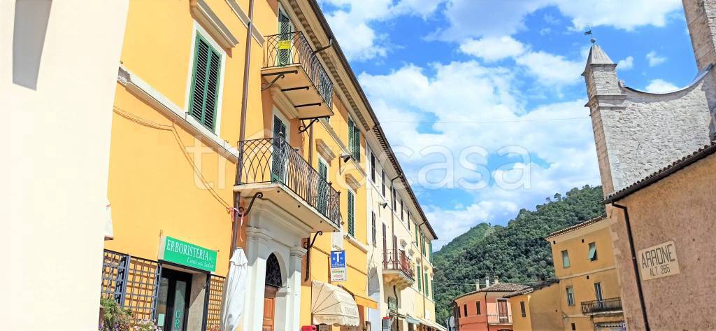 appartamento in vendita ad Arrone